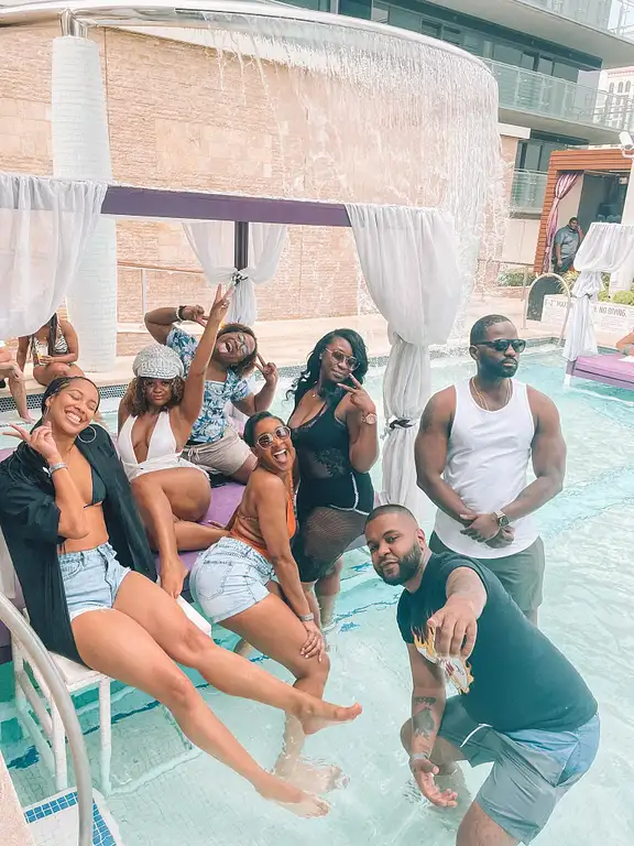 Vegas pool party