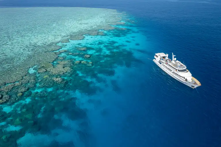 Cairns Liveaboard Dive Trip Deals