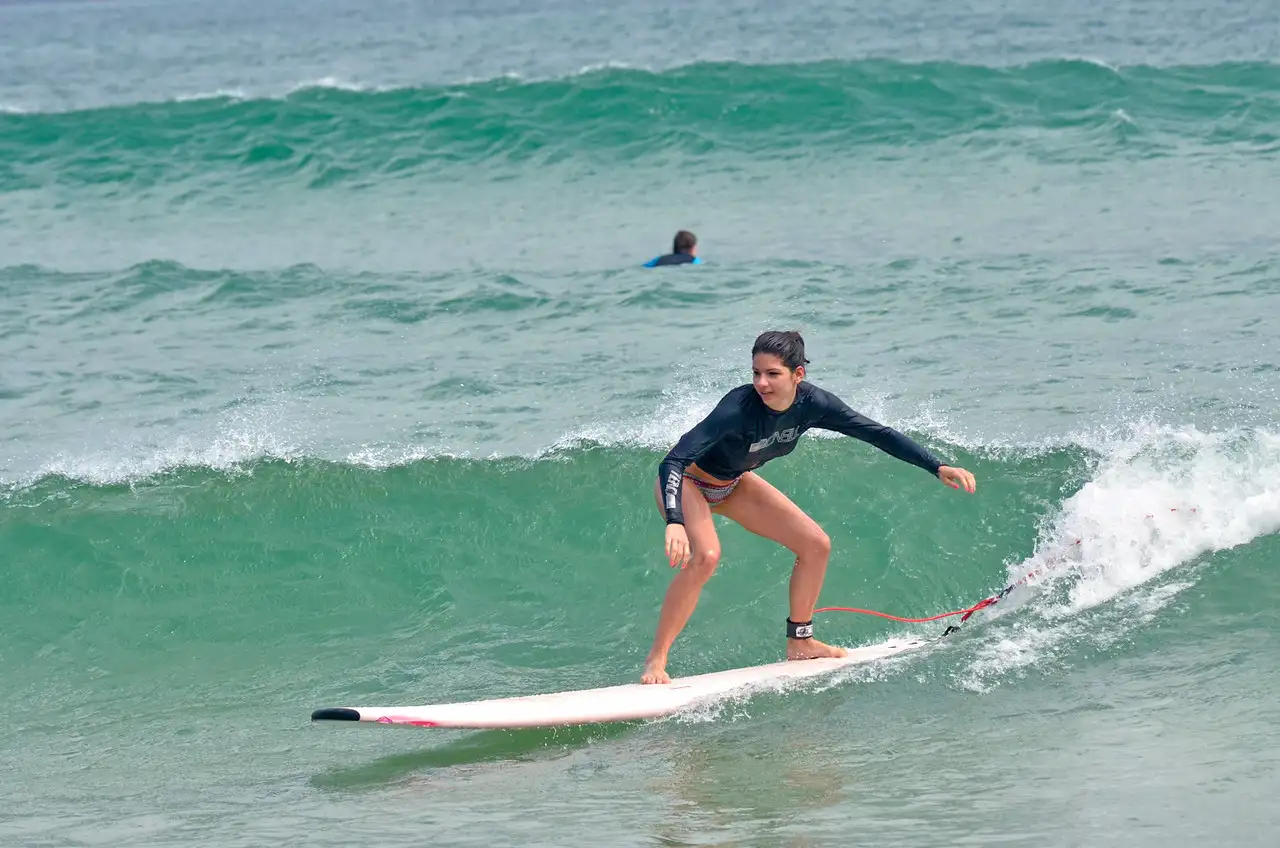 surf lessons byron bay cheap