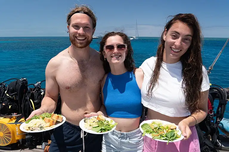 summerjo-gallery-image-lunch-onboard.jpg