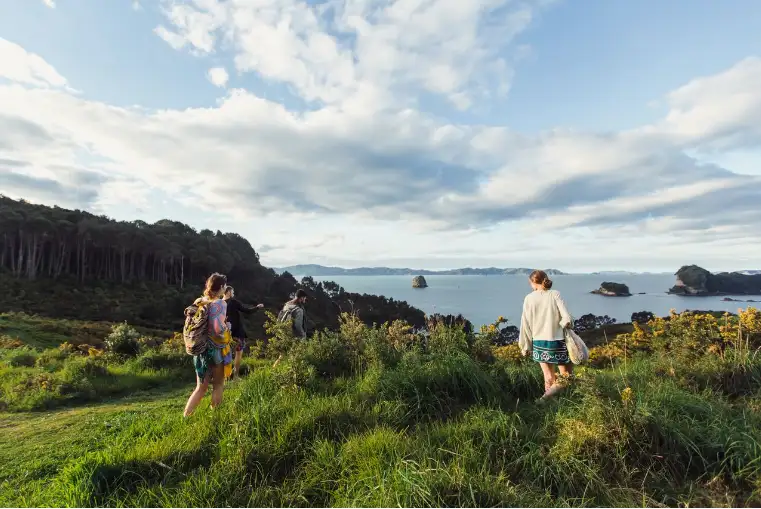 Kiwi Experience bus tour adventure