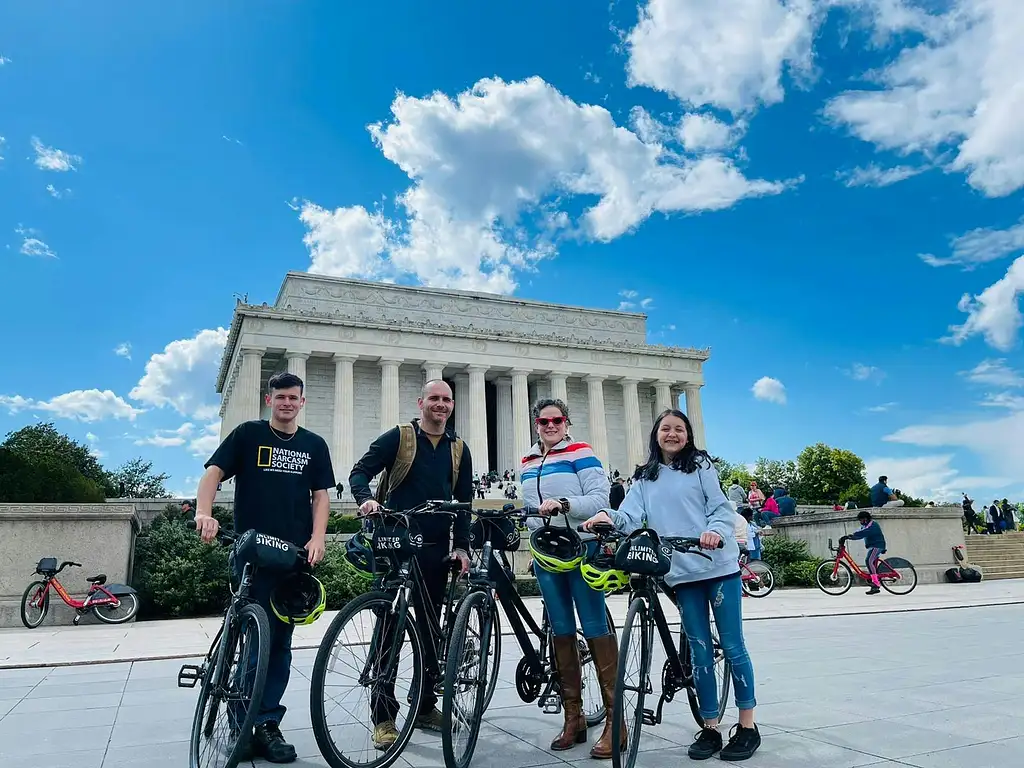 Washington DC Monuments & Memorials Guided Bike Tour