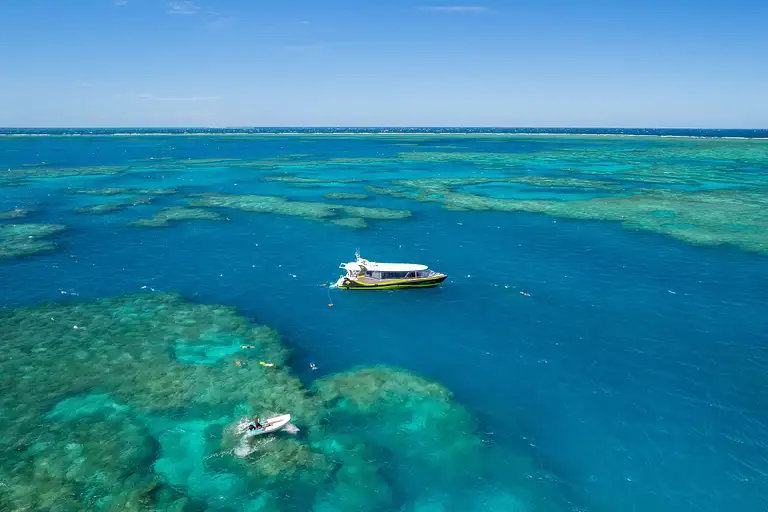 Outer Great Barrier Reef Tour