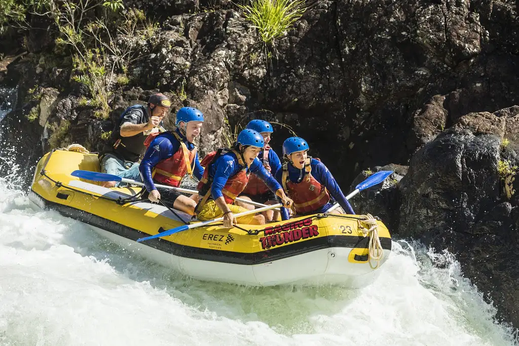 Tully River White Water Rafting Grade 3β4 Rapids Cairns Adventure