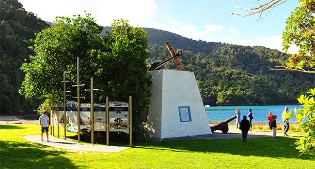 Picton to Ship Cove Cruise