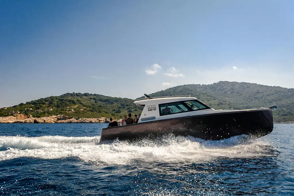 Luxury Boat Cruise to Blue Cave and Islands | From Split
