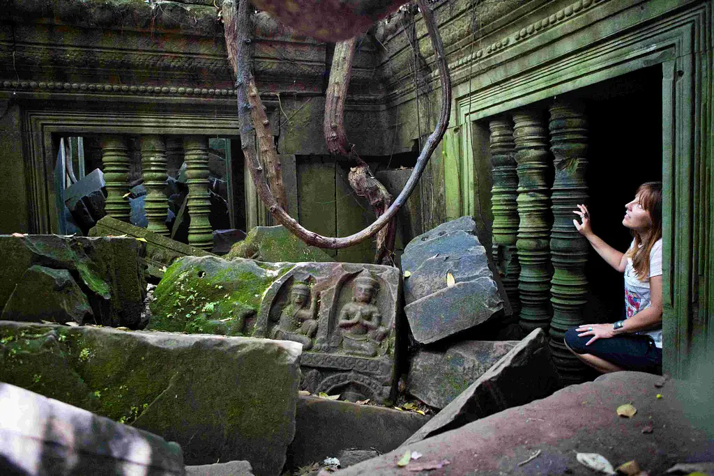 9 Day Cambodia Core Adventure Tour | Phnom Penh to Siem Reap | Stray