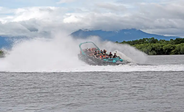 High Speed Jet Boating Experience in Cairns Harbour Spins and Slides