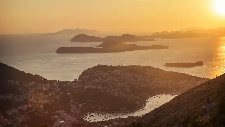 itinerary_lg_Croatia_Dubrovnik_Sunset_Coastline_Islands-Shereen_Mroueh_2014-IMG0335_processed_Lg_RGB.jpeg