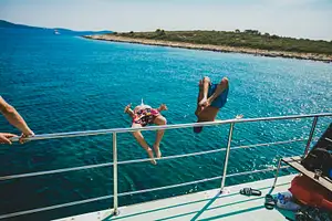 All-Inclusive Blue Lagoon Tour from Split with Three Islands Visit