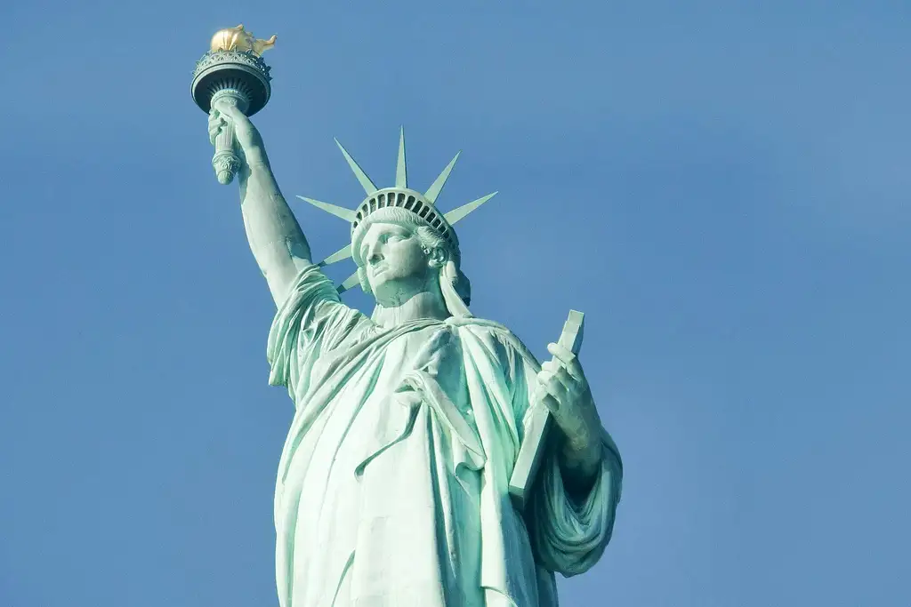 Statue of Liberty, Ellis Island and 9/11 Memorial Guided Tour in New York