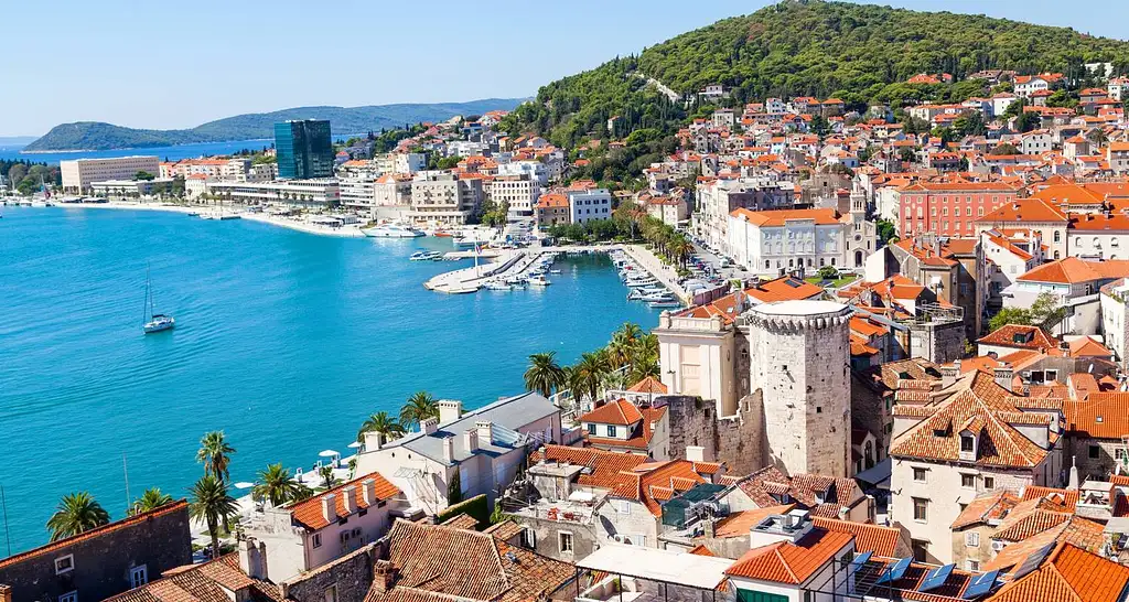 14 Days The Dalmatian Coast: Croatia, Corfu & Medieval Cities | G Adventures 18-35's