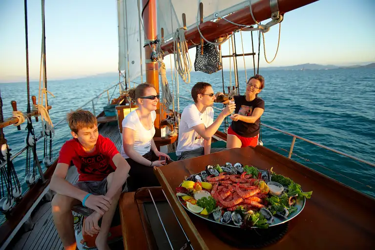 Whitsundays Sunset Sail Deals