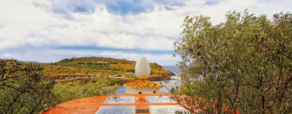 Salvador Dalí museum, Figueres and Cadaqués tour from Barcelona