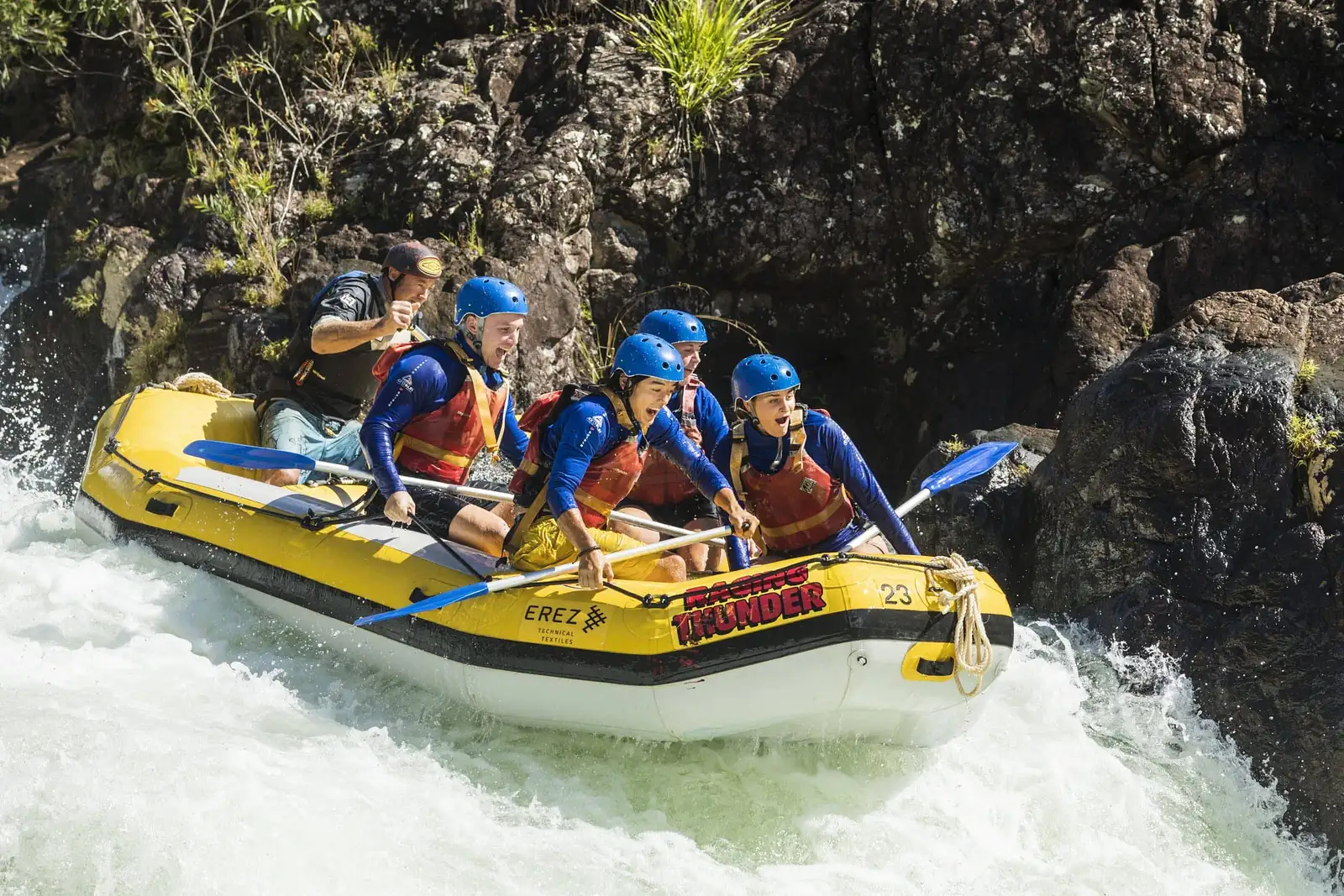 Tully River White Water Rafting Grade 3β4 Rapids Cairns Adventure