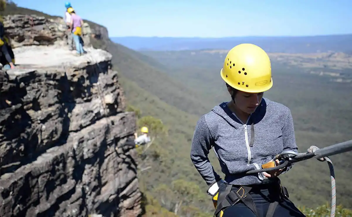 abseiling blue mountains adrenaline