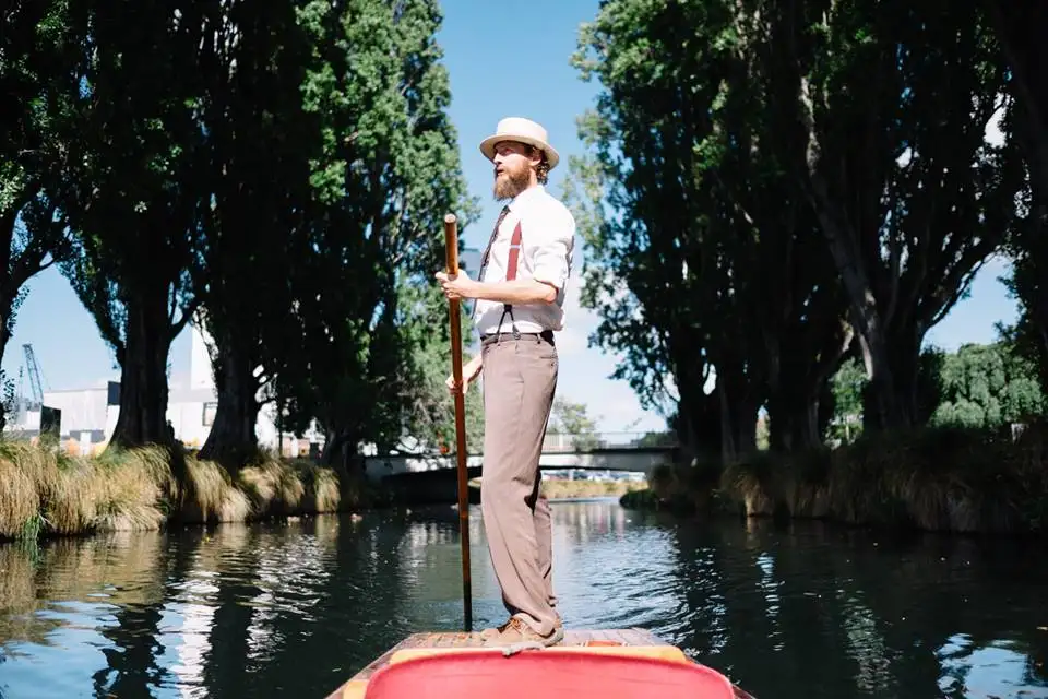 Christchurch day tour punt