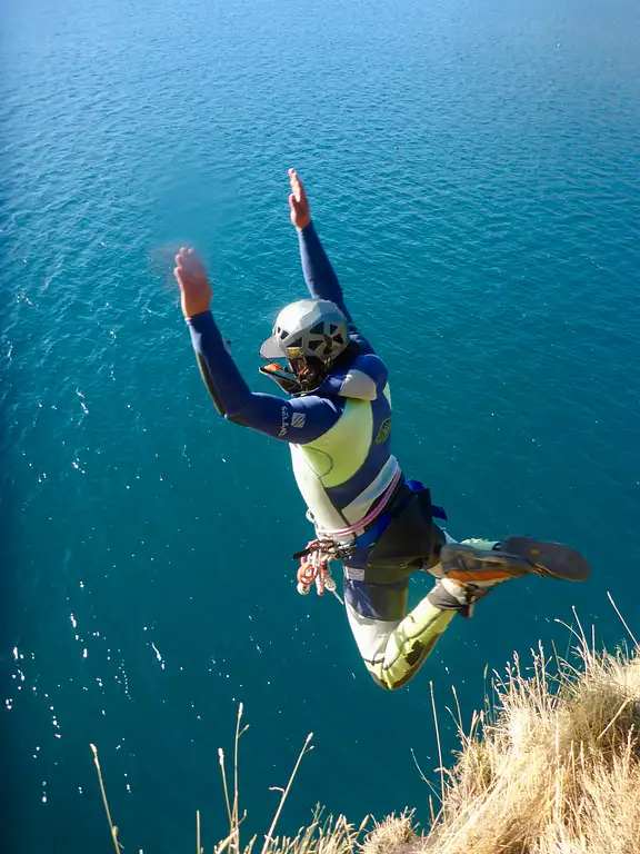 Queenstown Canyoning Cliff Jump Experience