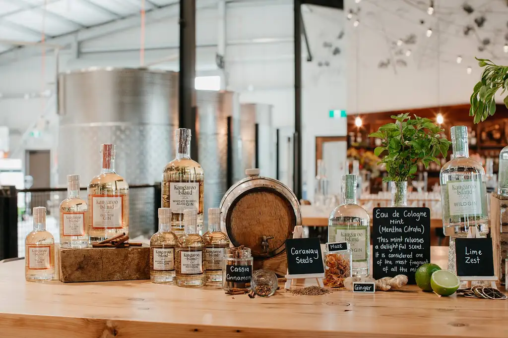 blend your own gin class kangaroo island