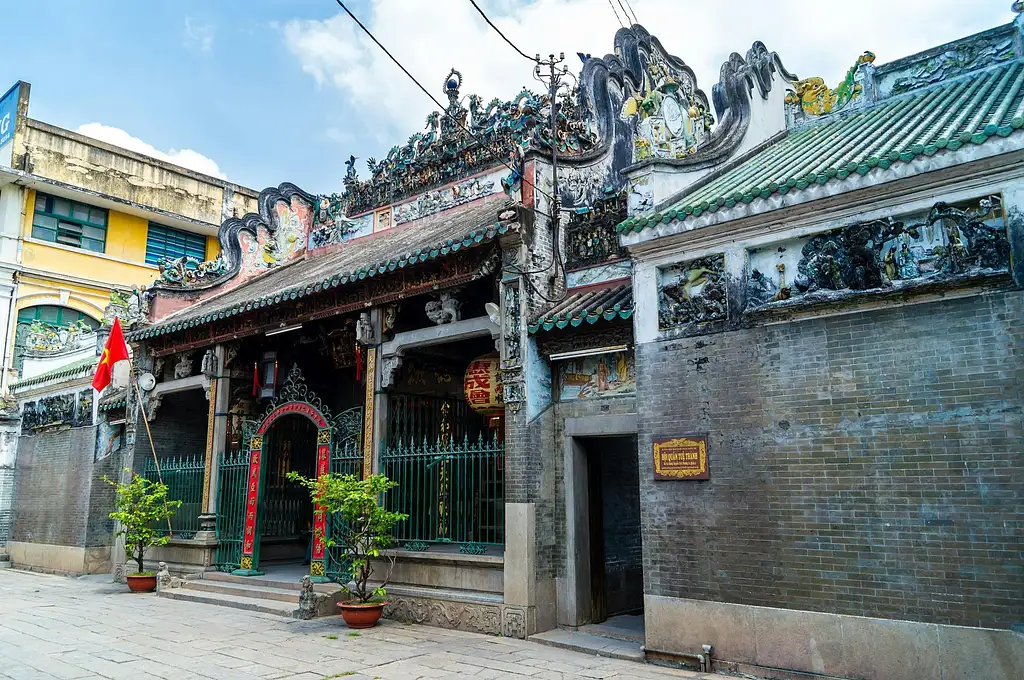 Ho Chi Minh City and China Town Tour by Cyclo | Half-day Guided Tour
