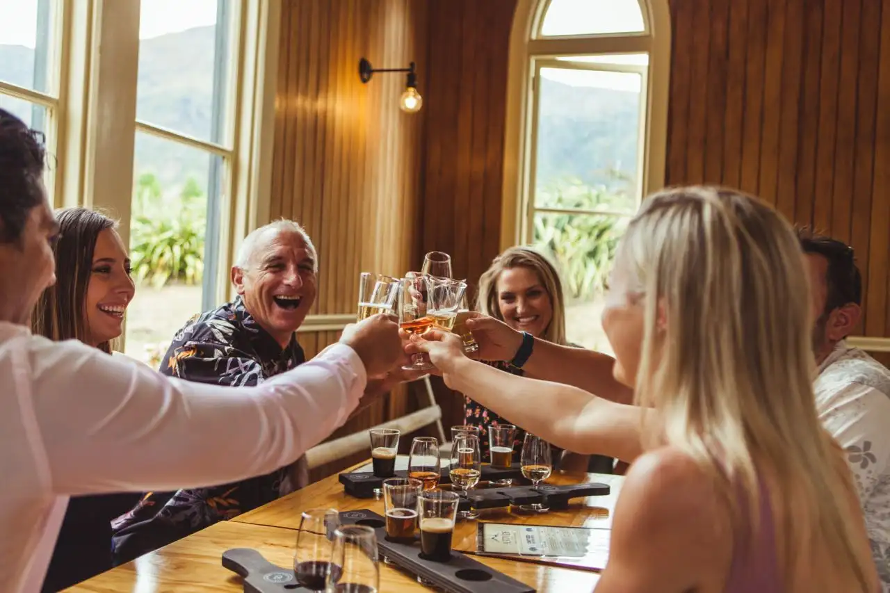 Queenstown Twilight Wine & Craft Beer Tour