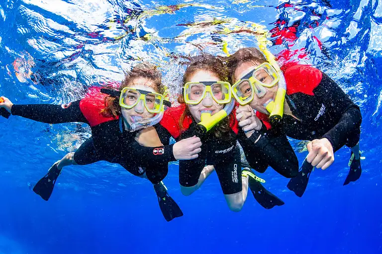 6 Day 5 Night Great Barrier Reef Liveaboard Adventure | OceanQuest from Cairns | Backpacker Deals