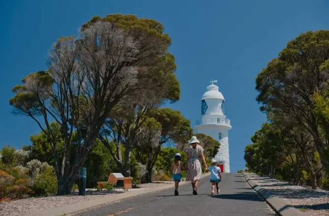 Cape Naturaliste Lighthouse Fully Guided Tower Tour
