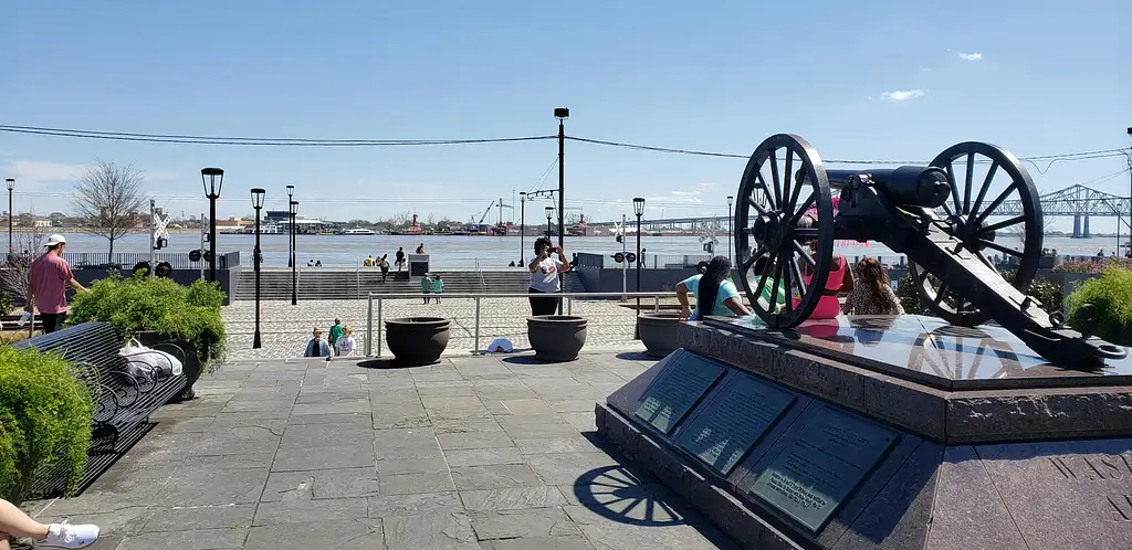 French Quarter Walking Tour with Local Insights and Hidden Stories