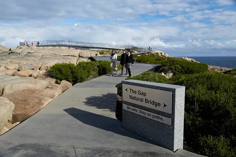 torndirrup national park tours