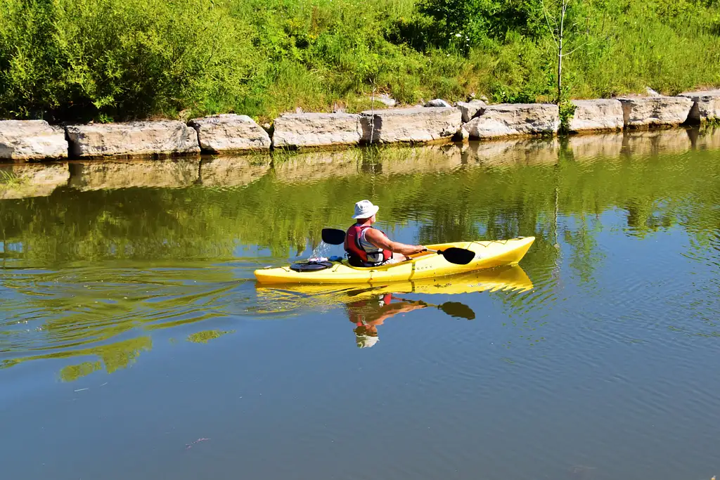 Canning River Kayaking Tour Through Perthβs Scenic Waterways