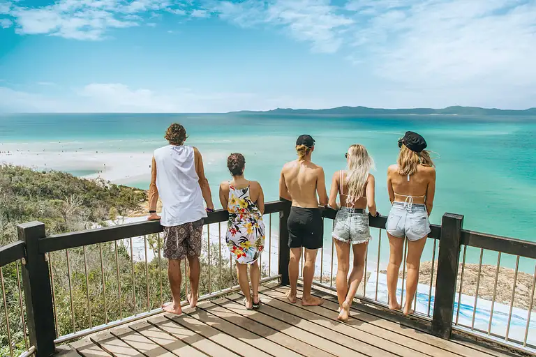 Camira whitsundays cruise