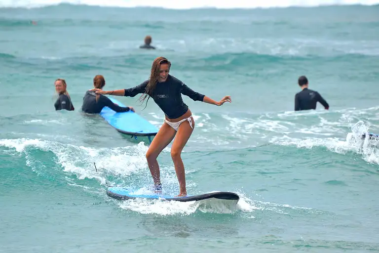 byron bay surf class