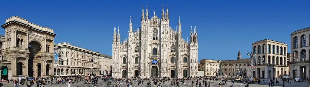 Exclusive Guided Tour of Milan with La Scala, Duomo Square and the Galleria