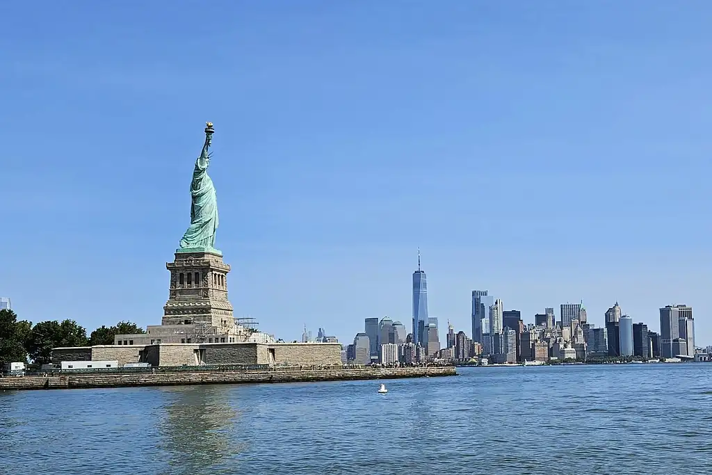Statue of Liberty and Ellis Island Ferry Tickets with Optional Guided Upgrade