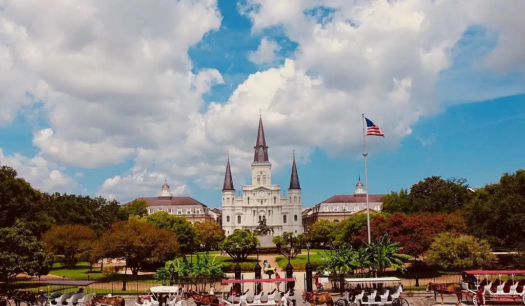 New Orleans French Quarter Walking Tour: Discover Historic Landmarks and Culture