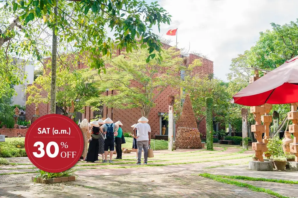Hoi An’s Craft Villages Boat Tour and Lantern Making Class | Guided Tour