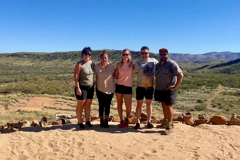 larapinta hiking tours
