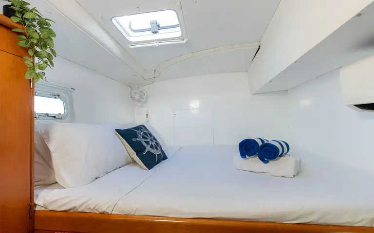Whitsunday Blue Sailing Adventure Airlie Beach