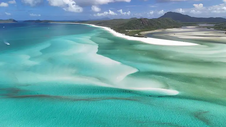 hamilton-island-marina-aerial-view-whitsundays.jpg