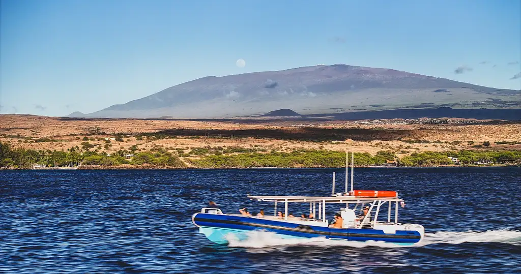Mauna Kea Coast Cultural & Sealife Cruise