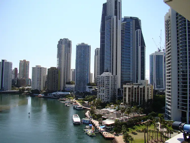 surfers paradise morning tea cruise deal