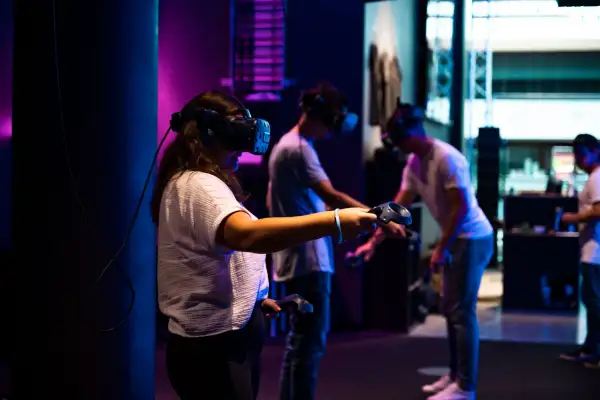 virtual arcade surfers paradise