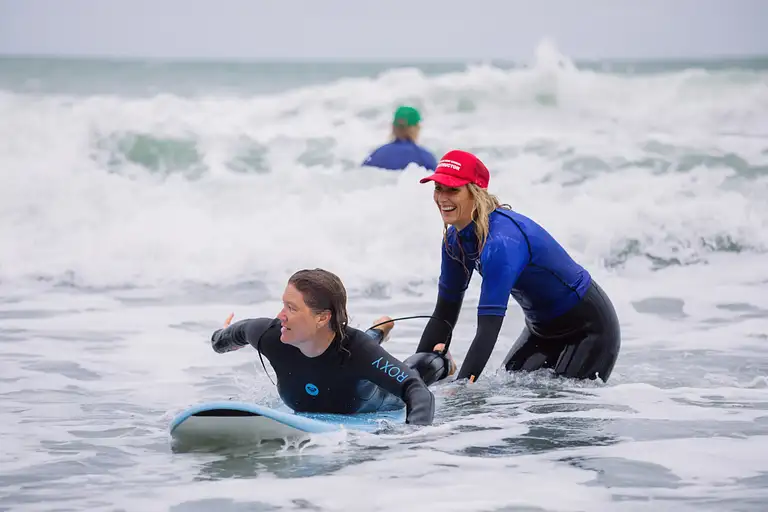 Surf lessons New Zealand