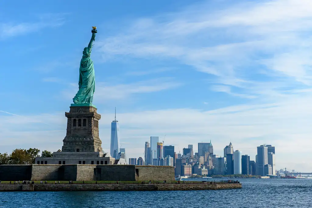 Statue of Liberty and Ellis Island Guided Tour in French